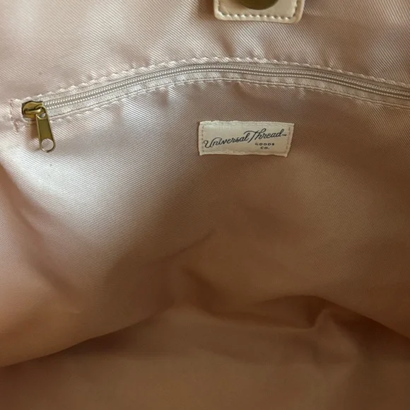 Universal Thread Faux Fur/Sherpa Cream Weekender Bag NWT - Picture 4 of 16